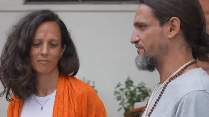 Italian tourists recount surviving floods in Nepal | CNN