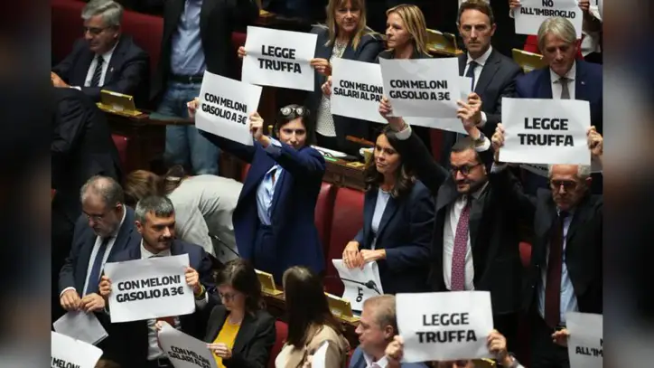 Italy’s parliament gives final approval to Meloni’s electoral reform