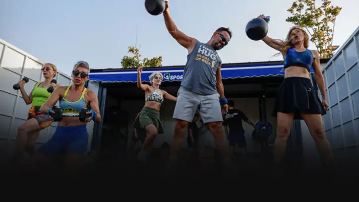 İzmir’de spor istasyonları büyüyor: Bostanlı’ya ücretsiz fitness alanı