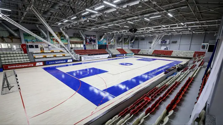 İzmir'in önemli spor merkezi baştan aşağı yenilendi