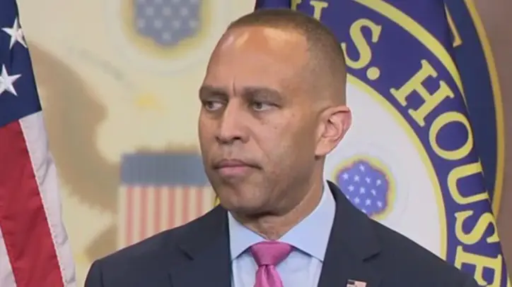 Jeffries calls for immediate congressional action on artificial intelligence