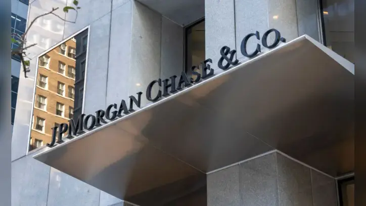 Jamie Dimon Slams the Door on Rogue AI Agents | PYMNTS.com