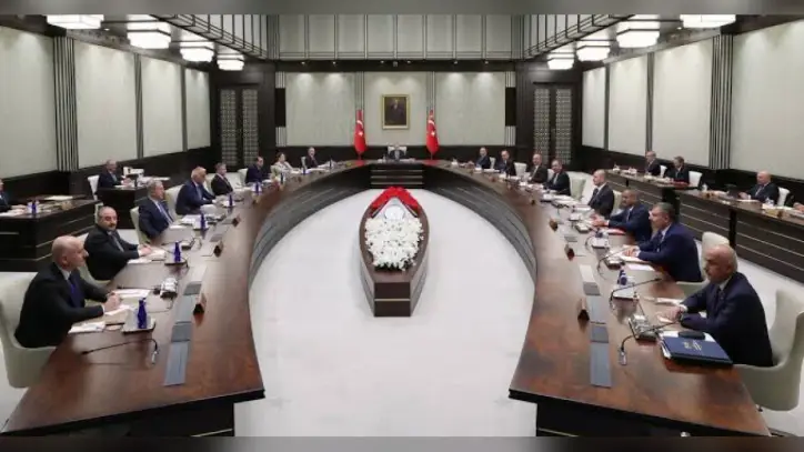 KABİNE BUGÜN EKONOMİ GÜNDEMİYLE TOPLANIYOR