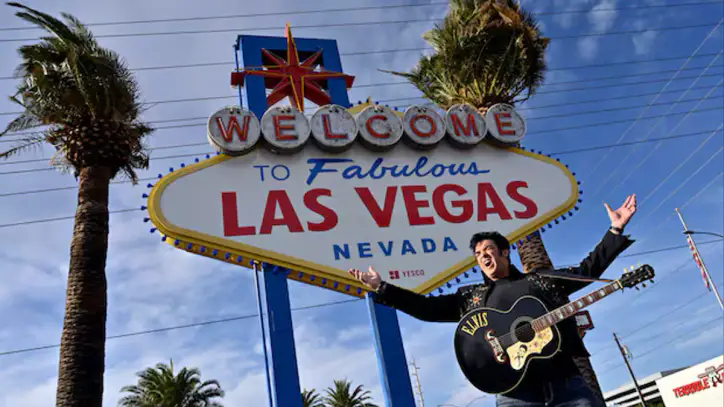 Canadians are staying away from Las Vegas — and it's becoming a Nevada election issue | CBC News