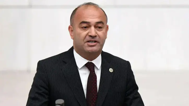 Karabat’tan ekonomi eleştirisi: ‘Üretim yerine paradan para kazanmak merkeze konuldu’