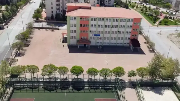 Kayseri'de eğitim camiasının acı günü! İlkokul öğretmeni hayatını kaybetti