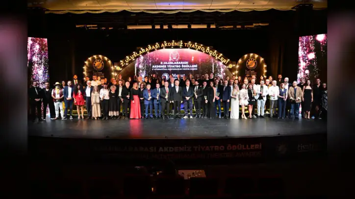 Kepez Belediyesi - Sanatın Evrensel Işığı Kepez'de Yükseldi
