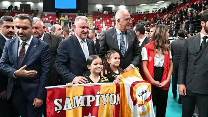 Bakan Bak, Kırıkkale'de Yeni Spor Kompleksi'nin açılışını gerçekleştirdi
