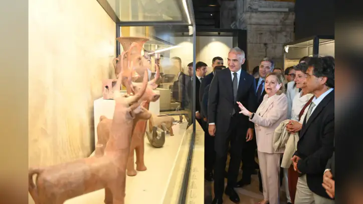 Kolezyum’daki Troya sergisini 2 milyondan fazla kişi ziyaret etti | T24