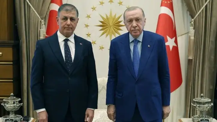Kulisleri hareketlendiren transfer iddiasında gözler AK Parti'nin sosyal medya paylaşımına çevrildi - Türkiye'de İş Dünyası