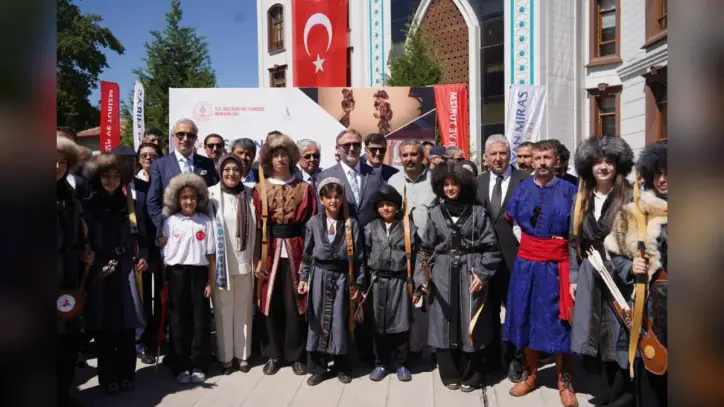 Kütahya yaşayan miras şöleni tüm coşkusuyla başladı