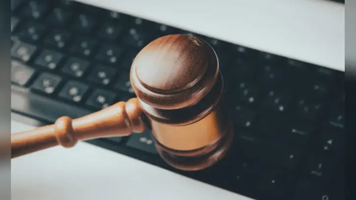Law Schools Outlaw AI Amid Fears of Stunted Academic Growth | PYMNTS.com