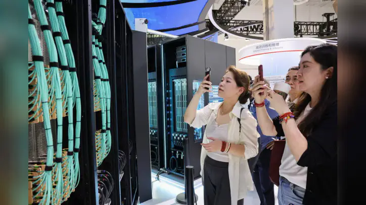 Lessons from Chinese business leaders about integrating AI in the workplace