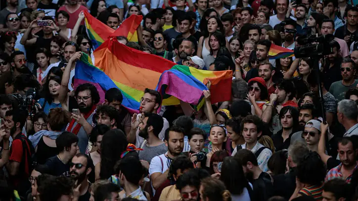 Kaos GL'ye operasyon, LGBTİ+ örgütlerinin hesaplarına erişim engeli