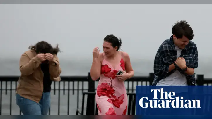 ‘Life-threatening storm surge’ headed to US Gulf coast as residents brace for Isaias