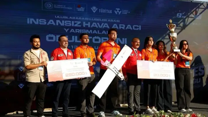 Malatya'da Uluslararası ve Liseler Arası İnsansız Hava Araçları Yarışı tamamlandı