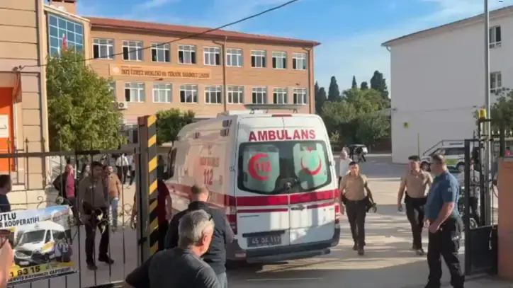 Manisa'daki okul saldırısı: 92 sosyal medya hesabına erişim engeli!