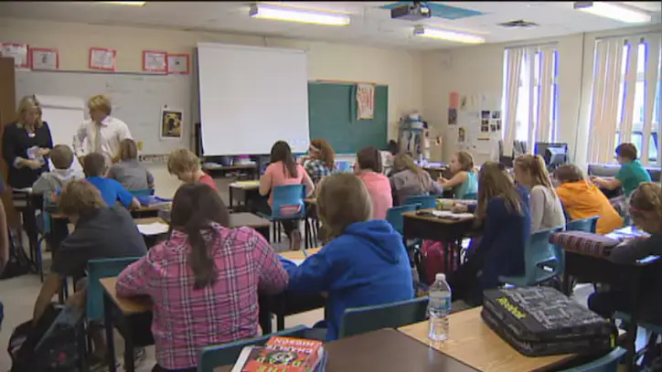 Manitoba consultations on AI chatbot, social media ban in class to begin in 'coming months' | CBC Accessibility