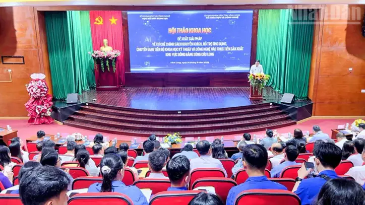 Mekong Deltası bölgesindeki üretim uygulamalarına bilim ve teknolojinin uygulanması.