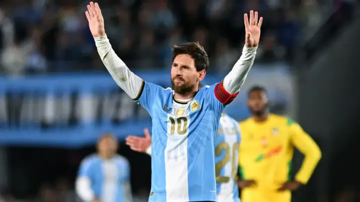 Messi'den Arjantin'e görkemli veda: Gözyaşları geceye damga vurdu