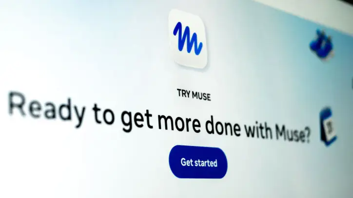 Meta Tests Human Callers for Muse After Merchants Hang Up on AI | PYMNTS.com