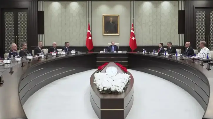 Milli Güvenlik Kurulu toplantısı başladı: Gündem Terörsüz Türkiye ve Uluslararası Güvenlik - CNN TÜRK Haberler