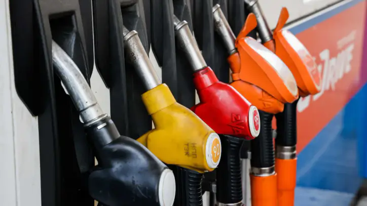 Motorinde litre başına 4,95 liralık indirim