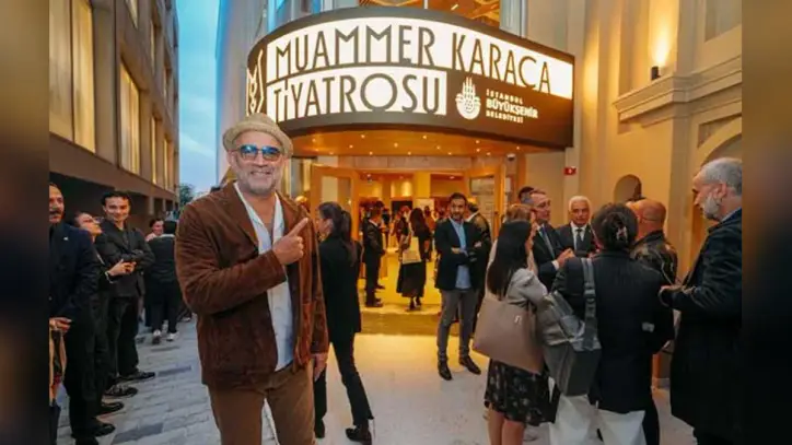 Muammer Karaca Tiyatrosu 14 yıl sonra yeniden kapılarını açtı | Milliyet Sanat