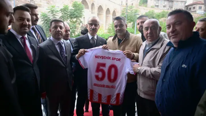 Nevşehir Spor’dan Bakan Uraloğlu’na Özel Forma