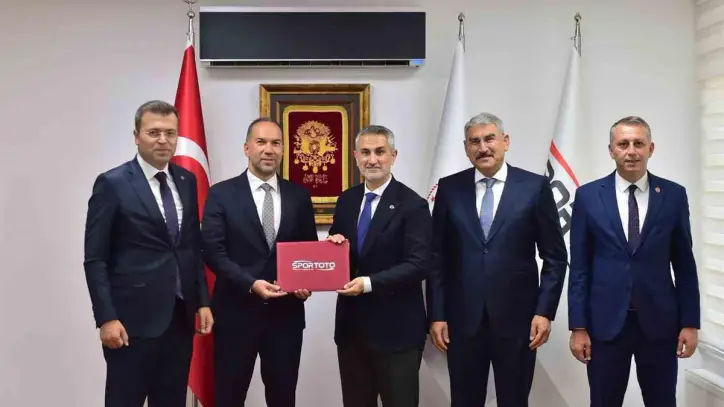Niğde’de Spor Altyapısını Güçlendirecek Yeni Tesisler İçin Protokol İmzalandı