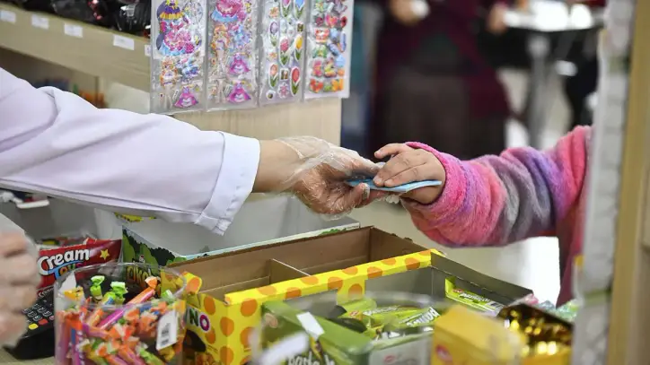 Okul kantinlerinde Beslenme Skoru dönemi: A, B veya C skoru olsa da Sağlık Bakanlığının uygun bulmadığı gıdalara satış yasağı