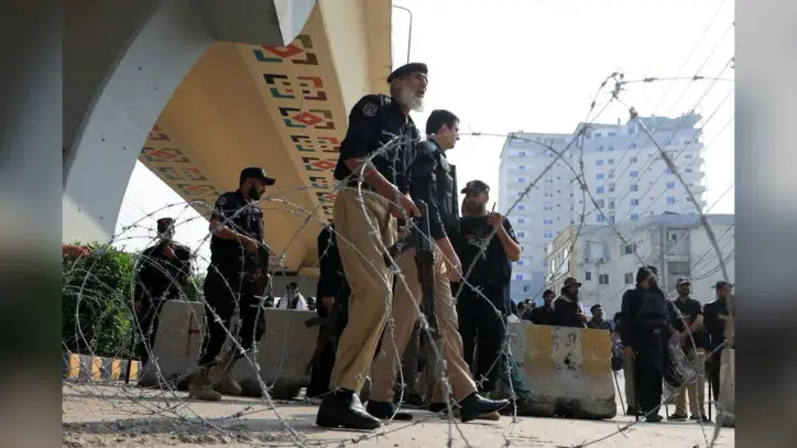 Pakistan Imposes Emergency Rule Over Imran Khan's Provincial Government