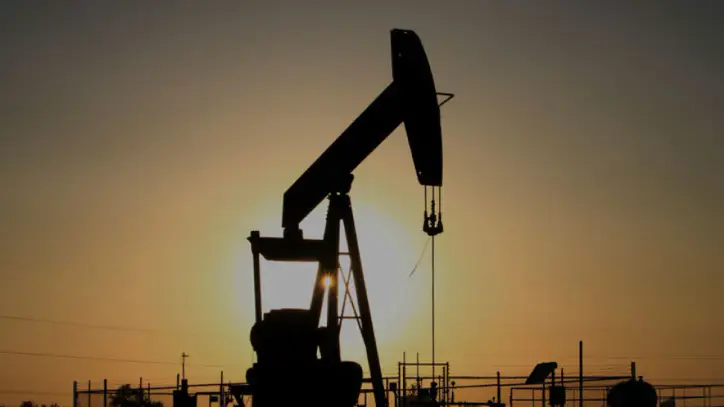 Petrol, Hürmüz Boğazı’nda arz endişeleriyle yükselişini sürdürdü