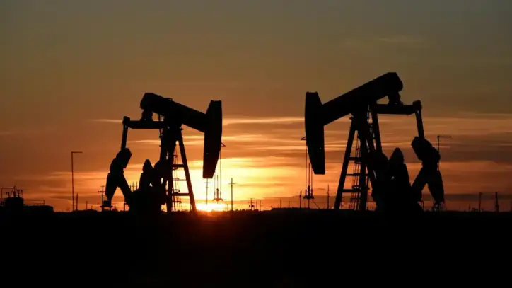Petrolde savaş etkisi: Brent 97 doları aştı, gözler Hürmüz'de - Son Dakika Ekonomi Haberleri