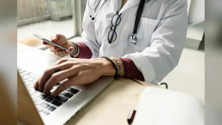 Physicians want compensation boost from AI productivity gains: survey