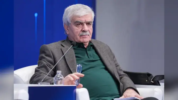 Pınar Yayınları'nın kurucularından yazar Cevat Özkaya hayatını kaybetti - Serbestiyet