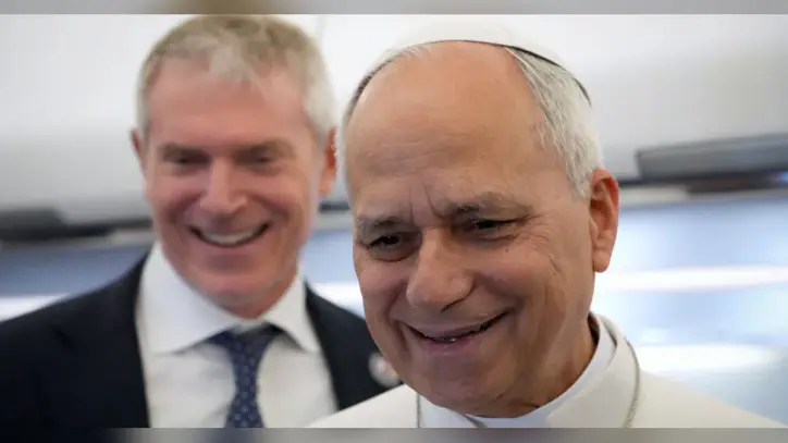 Pope Leo champions free press, dodges White Sox miracle question