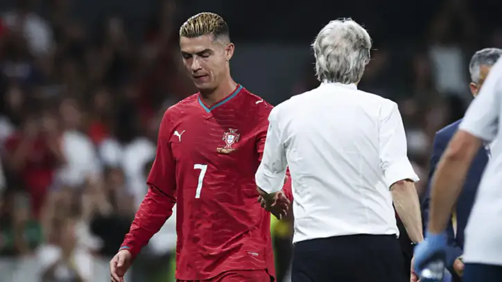 Portekiz'de kaos çıktı! Jesus'un sözlerine kızan Cristiano Ronaldo kampı terk etti…