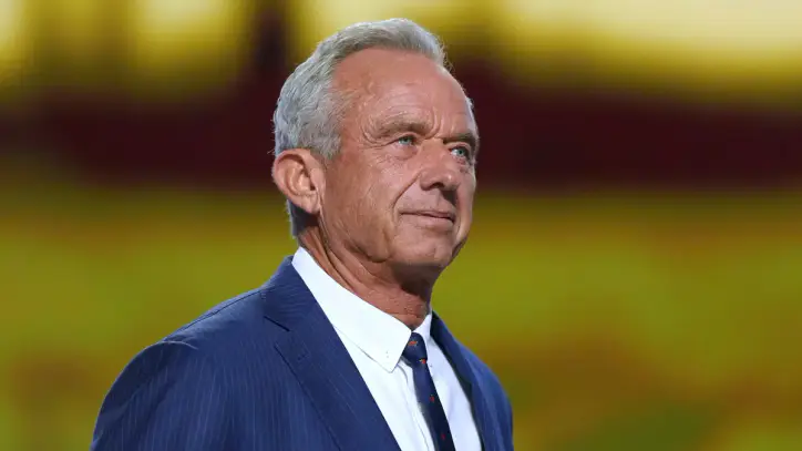 RFK Jr.'s embrace of AI confounds some MAHA allies and medical experts