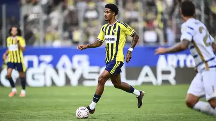 Roma'ya transferi iptal olmuştu: Fenerbahçe'den Jayden Oosterwolde açıklaması