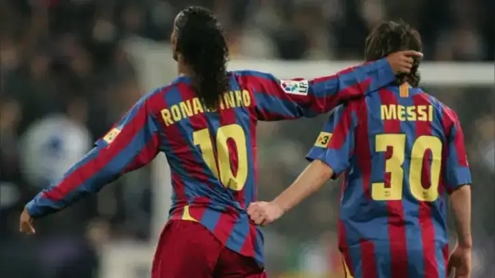 Ronaldinho'dan Lionel Messi'ye duygusal veda
