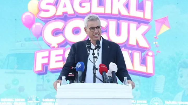 Sağlık Bakanı Memişoğlu’ndan çocuklara çağrı: Sağlık elçisi olacaksınız