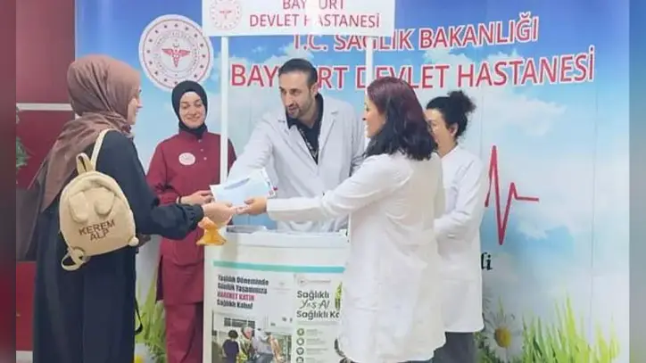 Sağlık çalışanlarına sağlıklı beslenme eğitimi