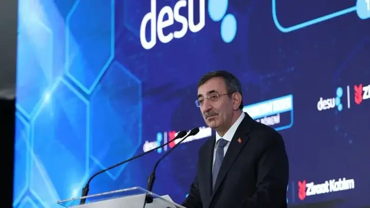 Cumhurbaşkanı Yardımcısı Yılmaz: Sağlık endüstrilerinin millileşmesinde çok hızlı gelişmeler sağlayabiliriz