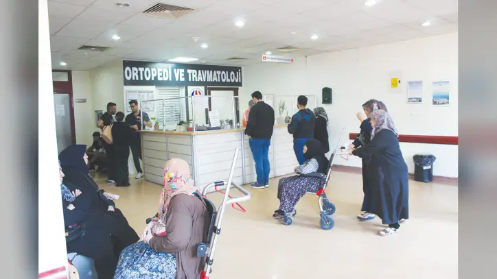 Piyasalaştırılan sağlık sistemi toplum sağlığını tehdit ediyor