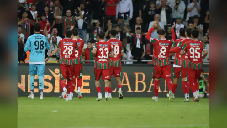 Şampiyonluk bekledikleri sezona felaketle başladılar