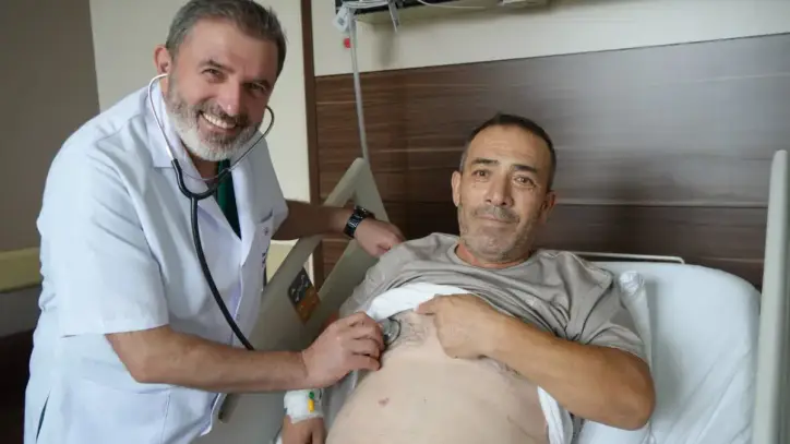 Samsun'da nadir vaka: Bağırsak kanseri ameliyatına giren hastanın organları ters çıktı