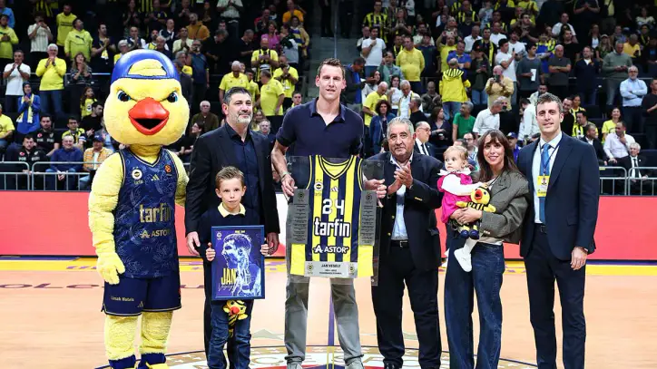 Sarı Mirasımızın en özel isimlerinden Jan Vesely, taraftarımızla buluştu - Fenerbahçe SK