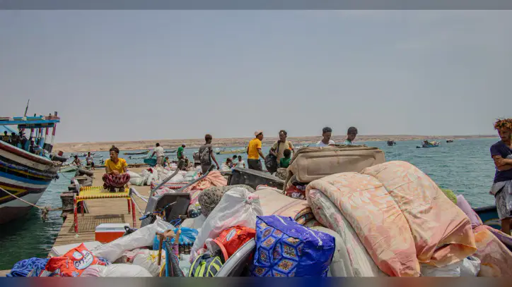 Saudis and Houthis exchange strikes, Yemenis take to boats to flee as Middle East war spreads