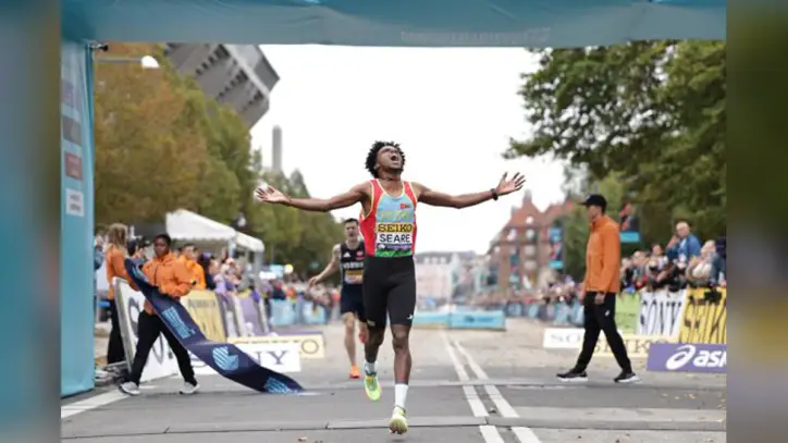 Seare outkicks Ingebrigtsen to claim world 5km title in Copenhagen | News | Copenhagen 26 | World Athletics Road Running Championship